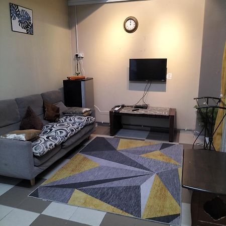 Ulfah Hotel Mersing Extérieur photo