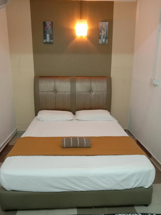 Ulfah Hotel Mersing Extérieur photo